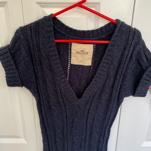XS Hollister Sweater - Picture 3 of 5
